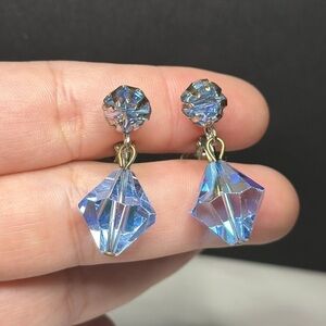 VINTAGE AUSTRIAN CRYSTAL AB CLIP ON EARRINGS | STUNNING BLUE IRIDESCENT CLASSIC